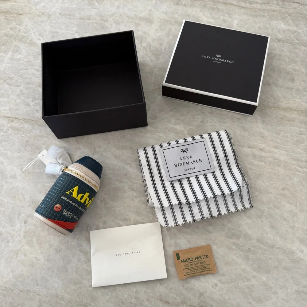 Anya Hindmarch Brands Ad Vil Coin Purse Bag Charm Keychain - Picture 2 of 10